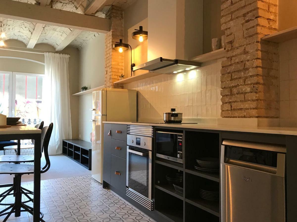 Romantic Apartment Valenza Esterno foto